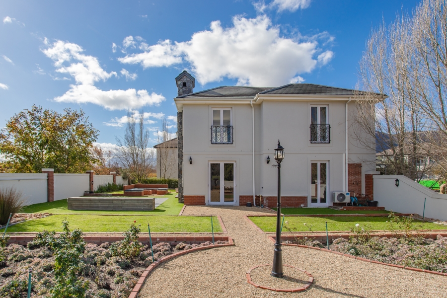 To Let 4 Bedroom Property for Rent in Val De Vie Estate Western Cape